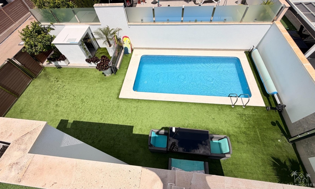 Venta - Villa - Torrevieja - Aguas Nuevas