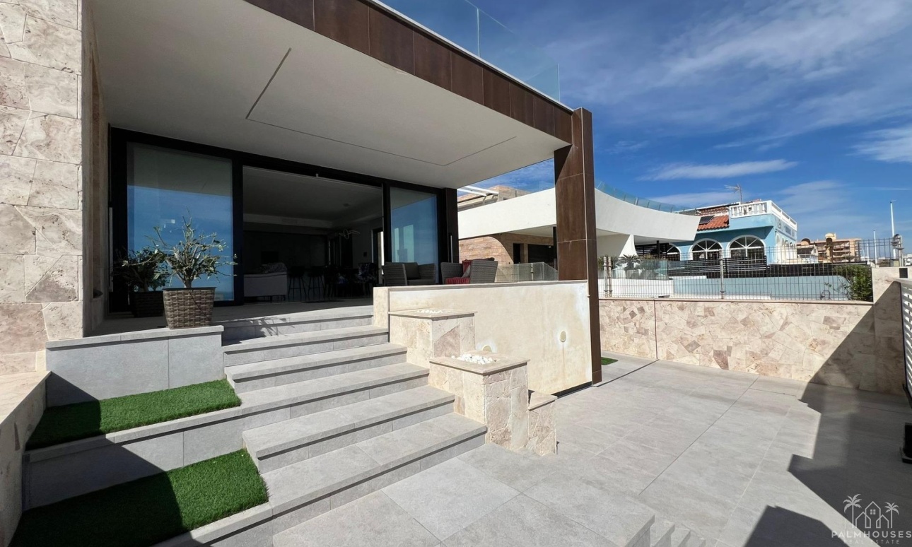 Venta - Villa - Torrevieja - La Mata