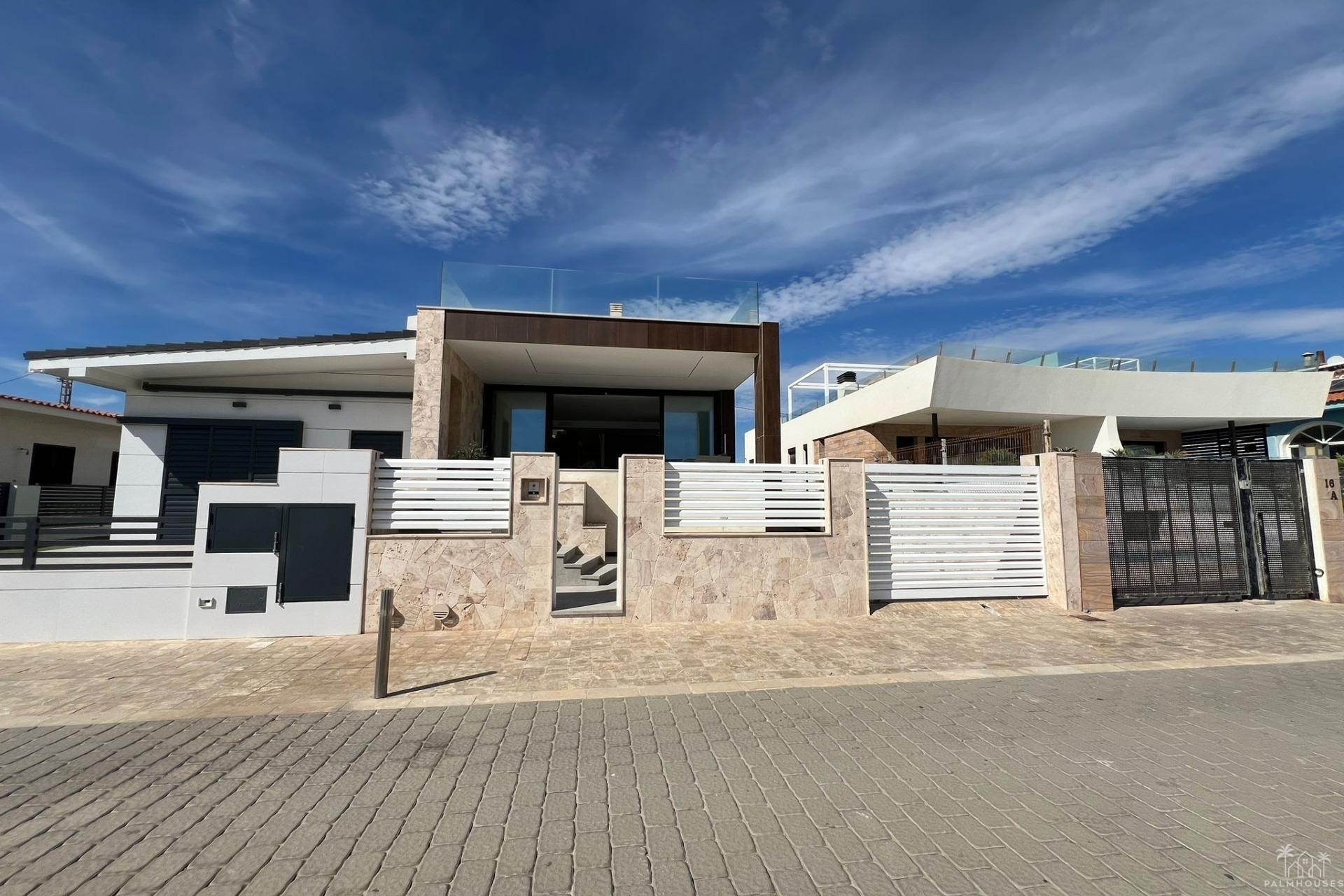 Venta - Villa - Torrevieja - La Mata