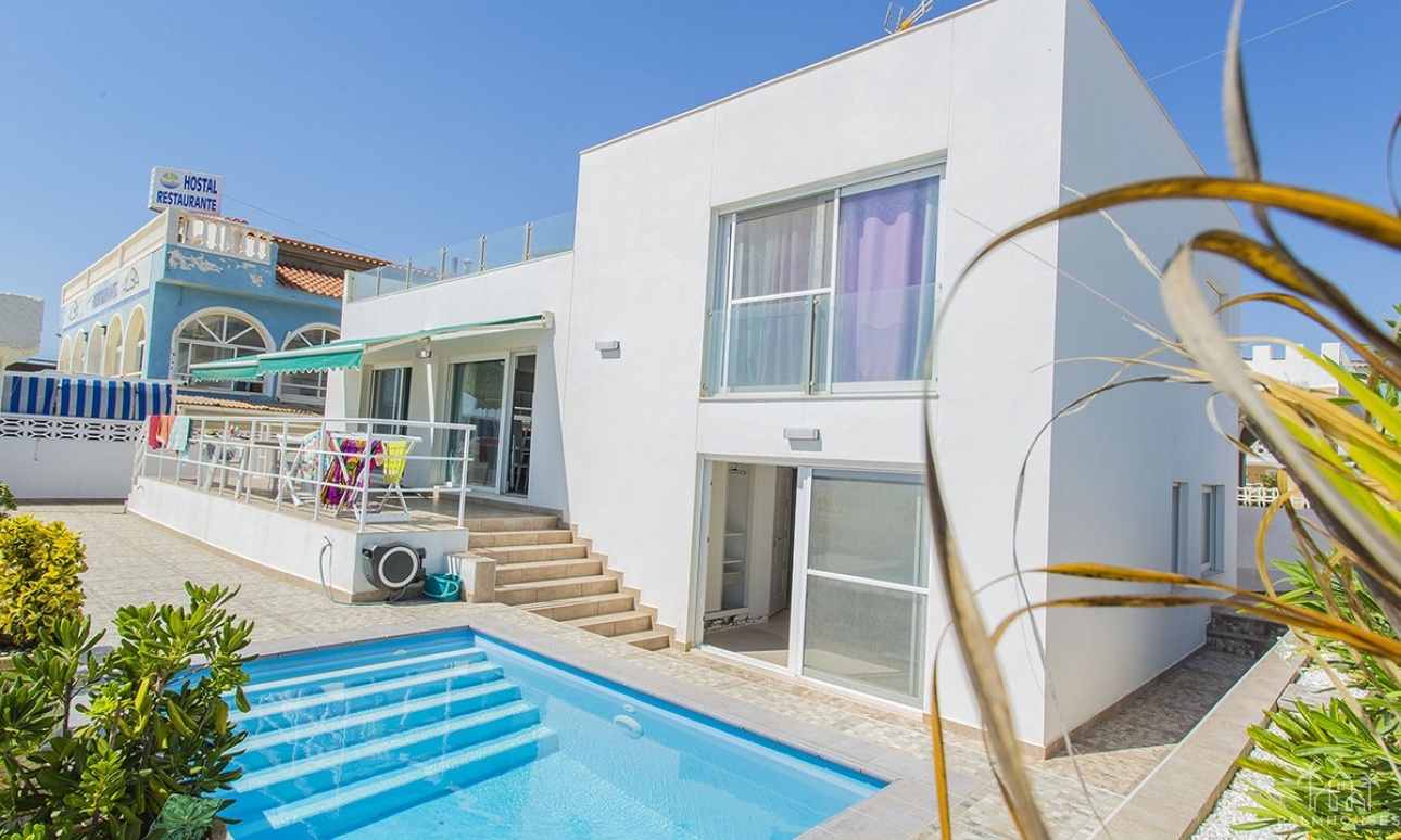 Venta - Villa - Torrevieja - La Mata