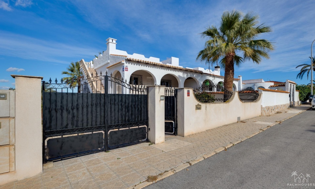 Venta - Villa - Torrevieja - La Siesta