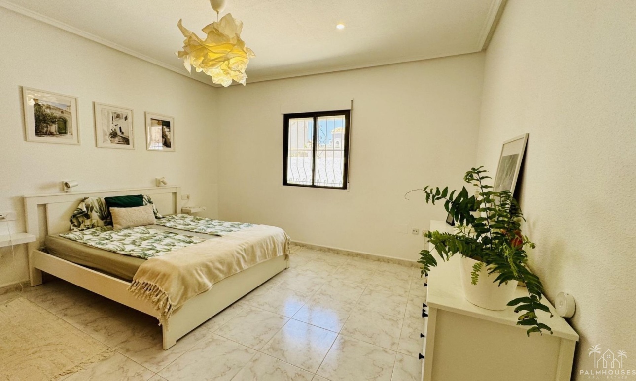 Venta - Villa - Torrevieja - La Siesta