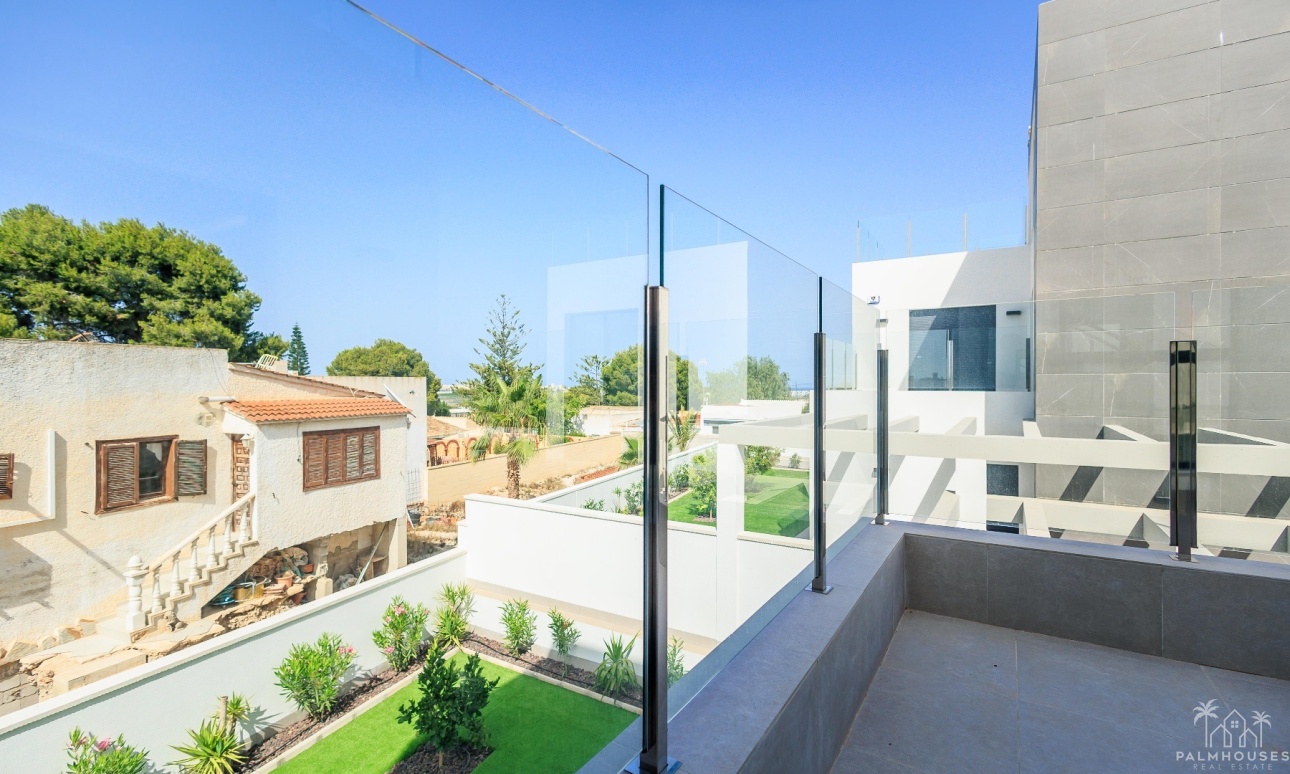 Venta - Villa - Torrevieja - Los Balcones
