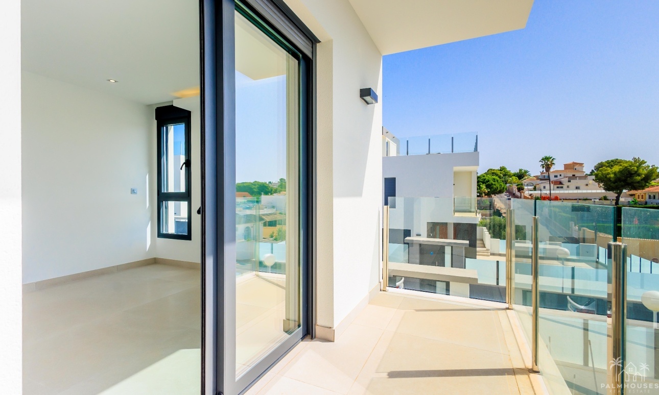 Venta - Villa - Torrevieja - Los Balcones