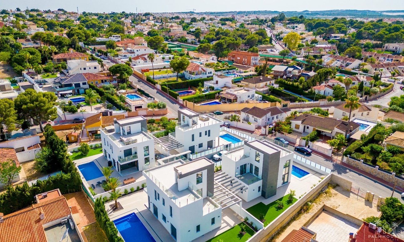 Venta - Villa - Torrevieja - Los Balcones