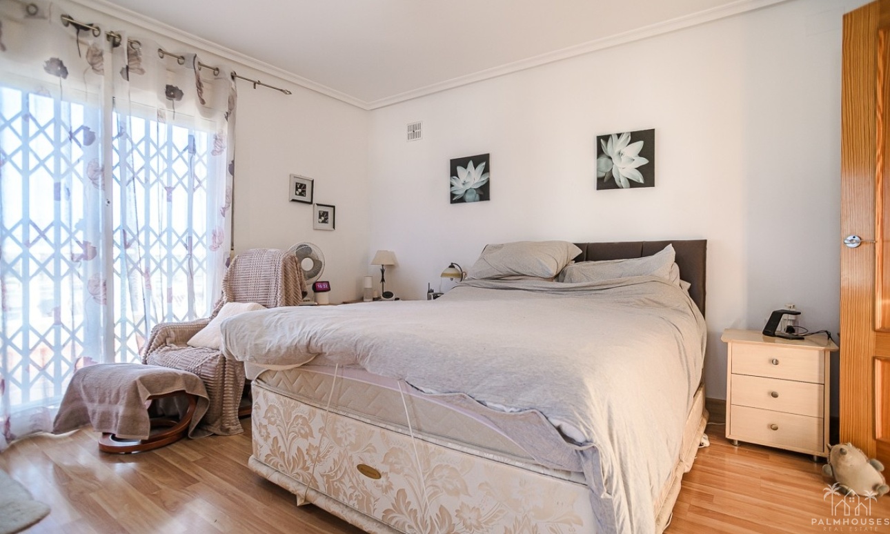 Venta - Villa - Torrevieja - Los Balcones