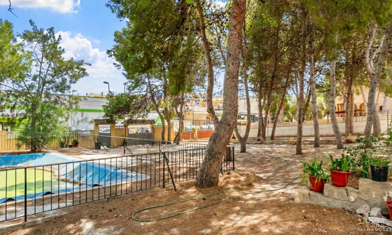 Venta - Villa - Torrevieja - Los Balcones