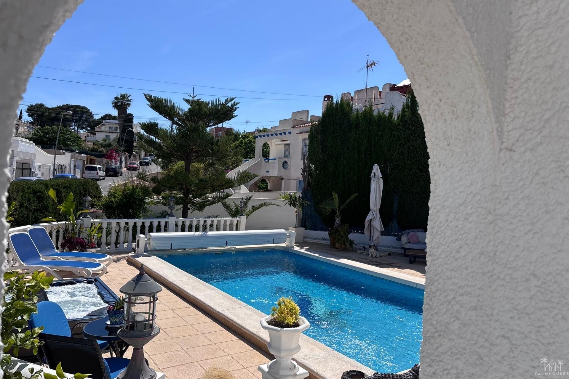 Venta - Villa - Torrevieja - Los Balcones