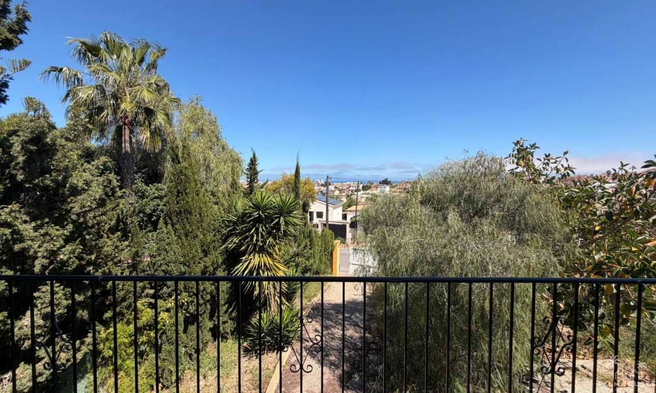 Venta - Villa - Torrevieja - Los Balcones