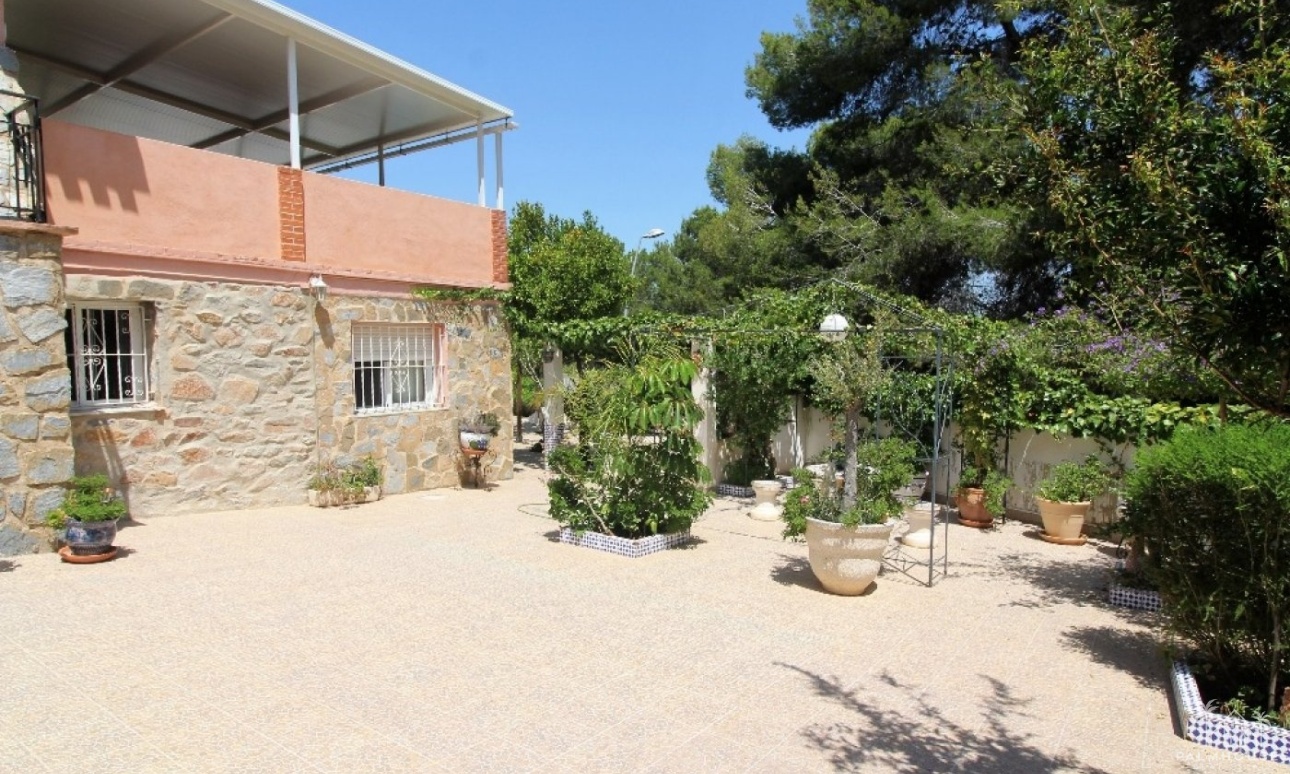 Venta - Villa - Torrevieja - Los Balcones
