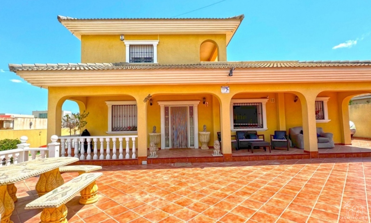 Venta - Villa - Torrevieja - Los Balcones