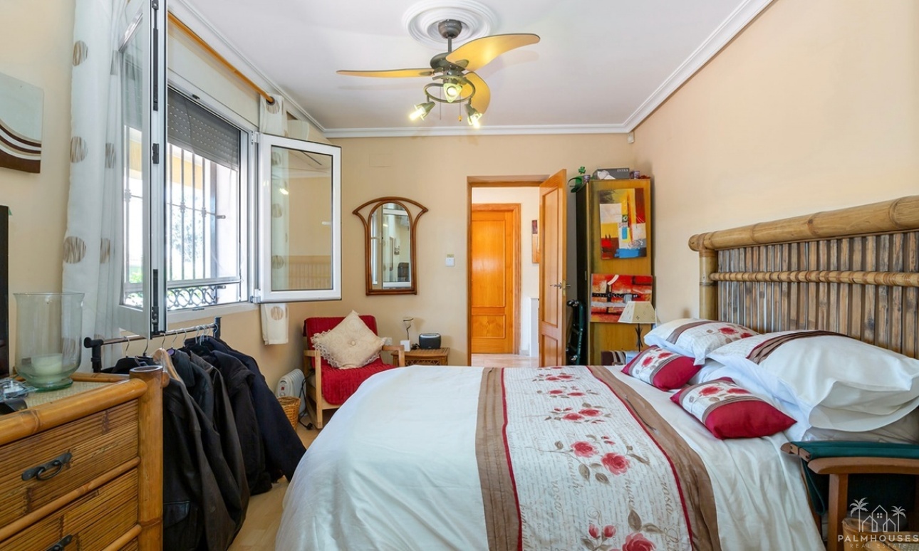 Venta - Villa - Torrevieja - Los Balcones