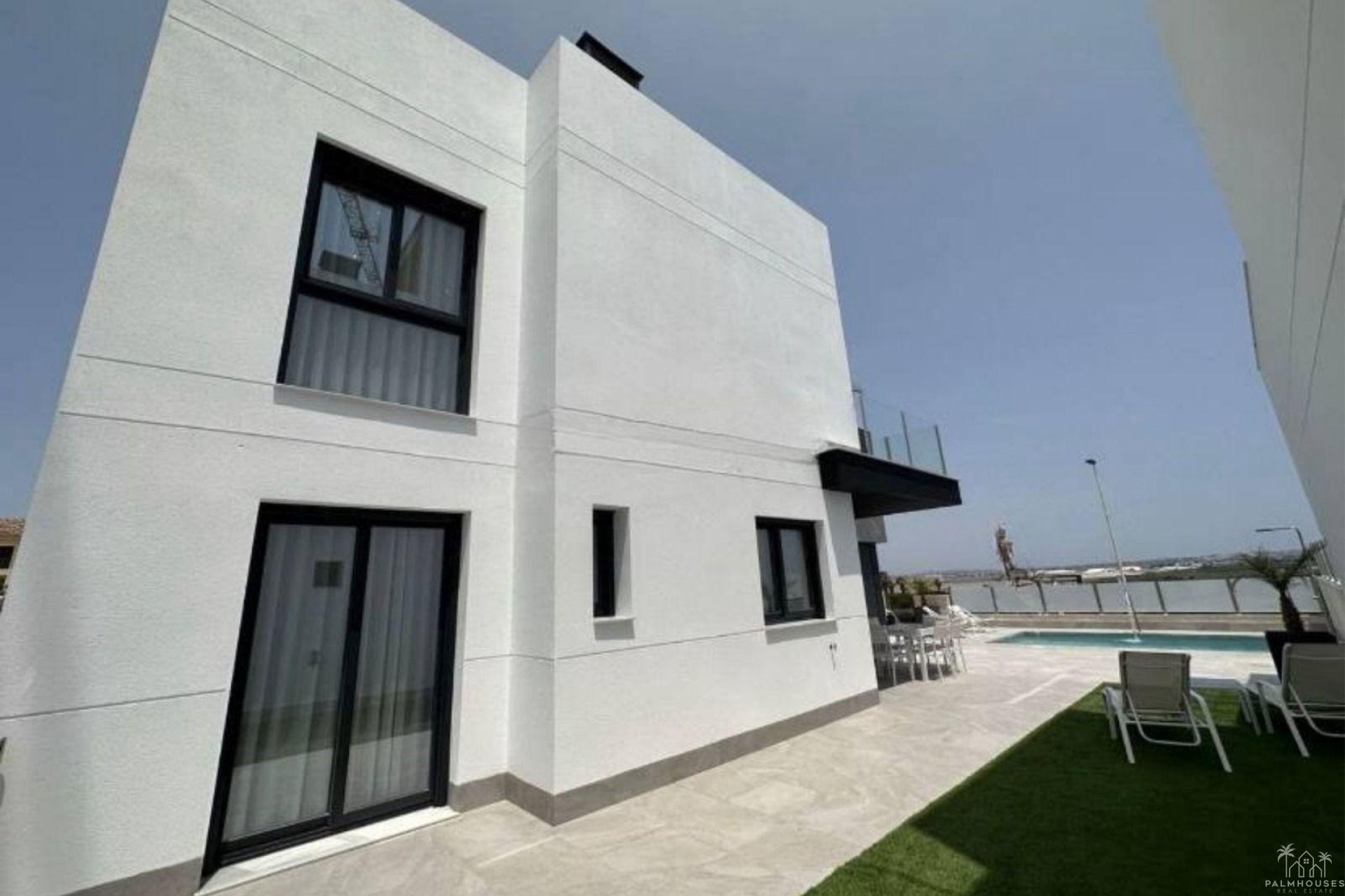 Venta - Villa - Torrevieja - Los Balcones