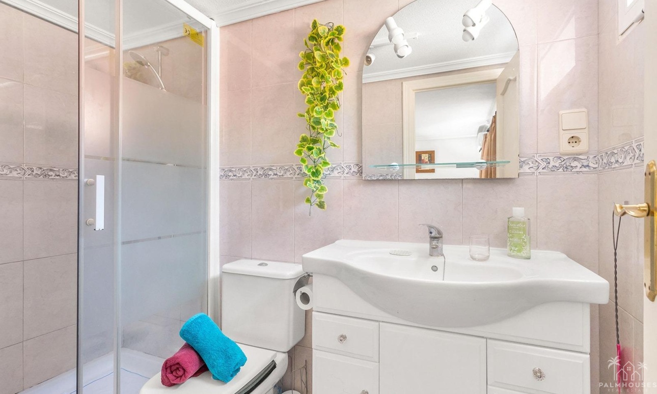 Venta - Villa - Torrevieja - Los Balcones