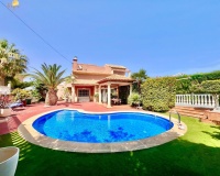 Venta - Villa - Torrevieja - Los Balcones