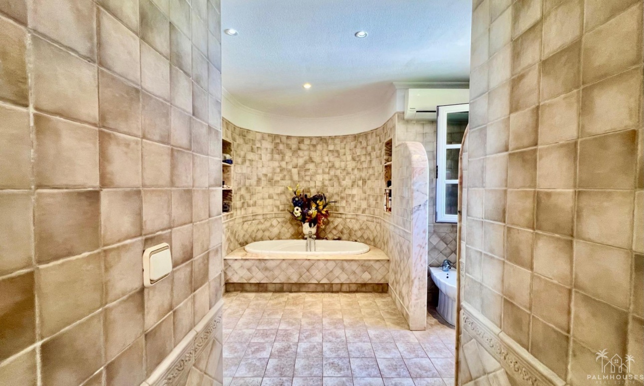 Venta - Villa - Torrevieja - Los Balcones