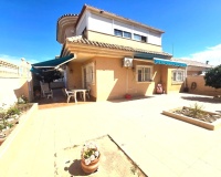 Venta - Villa - Torrevieja - Los Balcones