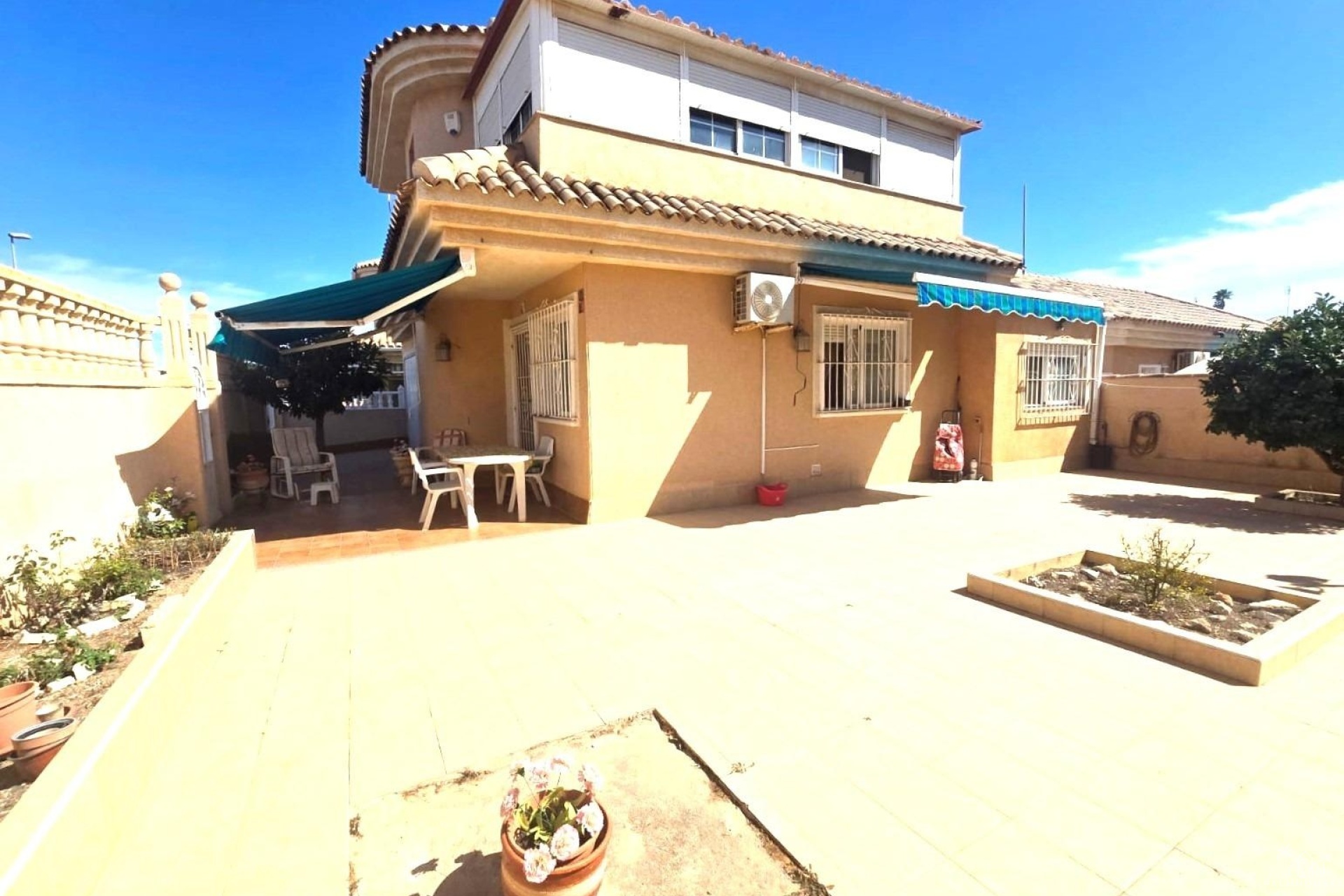Venta - Villa - Torrevieja - Los Balcones