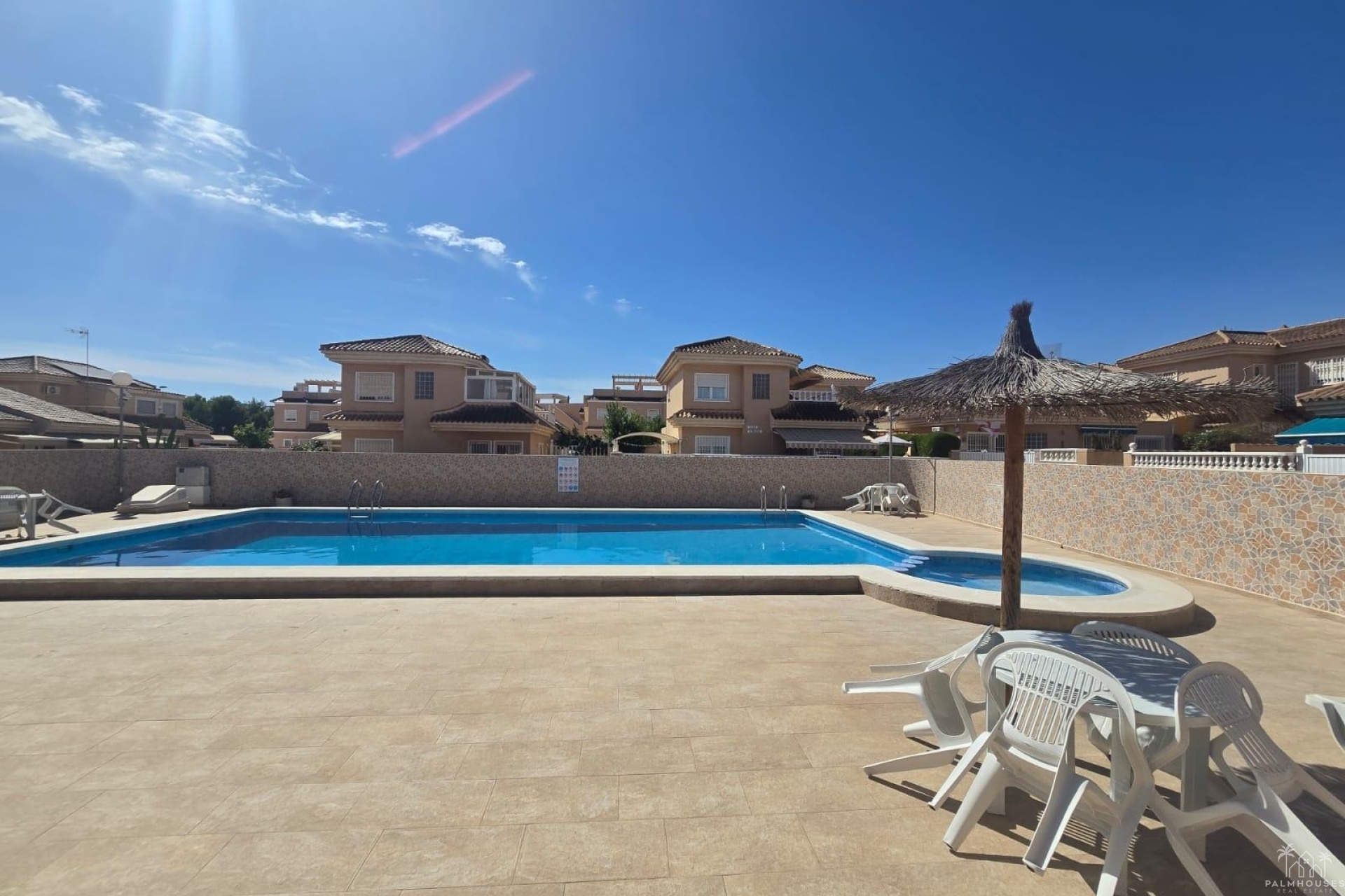 Venta - Villa - Torrevieja - Los Balcones