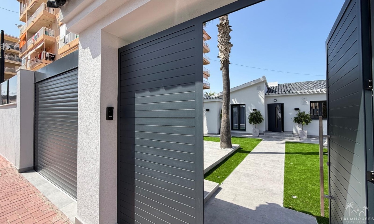 Venta - Villa - Torrevieja - Punta Prima