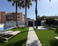 Venta - Villa - Torrevieja - Punta Prima