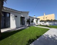 Venta - Villa - Torrevieja - Punta Prima