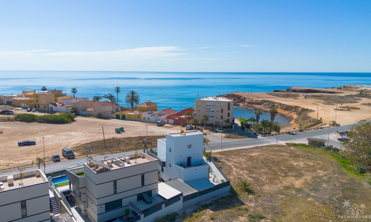 Venta - Villa - Torrevieja - Rosaleda