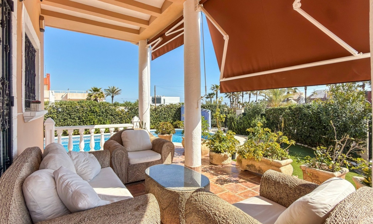 Venta - Villa - Torrevieja - Torrelamata - La Mata