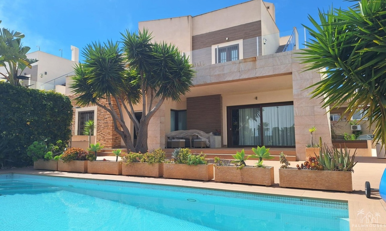 Venta - Villa - Torrevieja - Torrevieja Centro