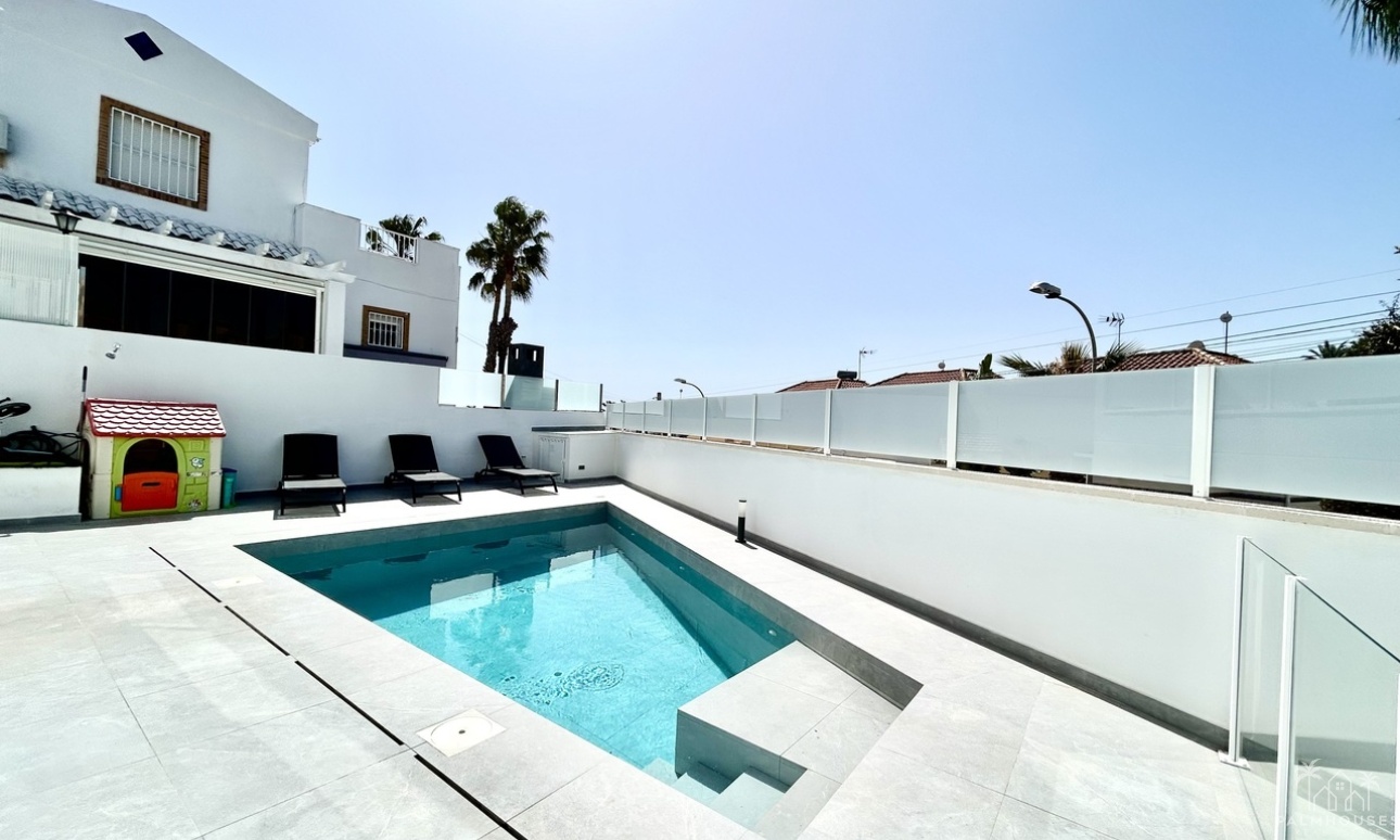 Venta - Villa - Villamartin - Costa Blanca
