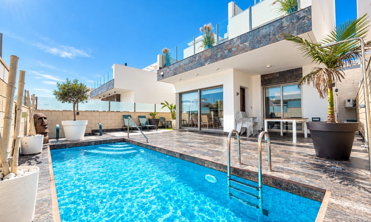 Venta - Villa - Villamartin - Costa Blanca