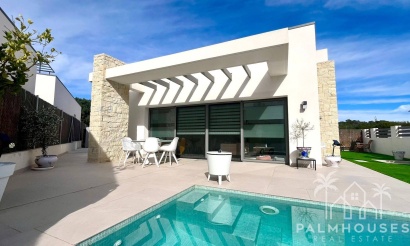 Villa - Herverkoop - San Miguel de Salinas - Urbanizacion Blue Lagoon