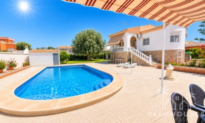 Villa - Herverkoop - Torrevieja - Costa Blanca
