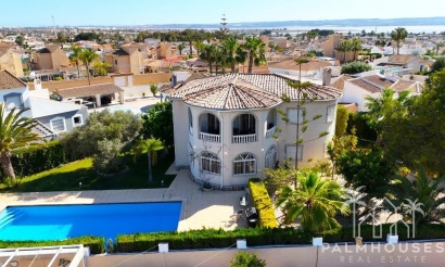 Villa - Herverkoop - Torrevieja - La Siesta