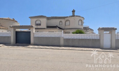 Villa - Herverkoop - Torrevieja - La Siesta