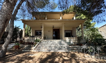 Villa - Herverkoop - Torrevieja - ML27996