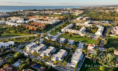 Villa - New Build - Estepona - Estepona