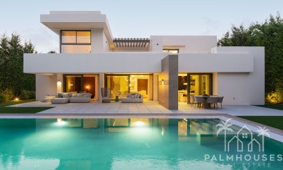 Villa - New Build - Estepona - Estepona