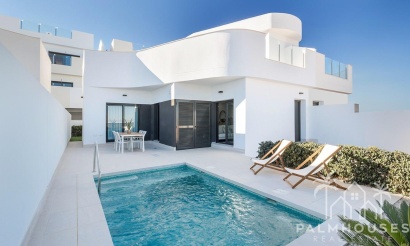 Villa - Nueva construcción  - Torrevieja - Lago Jardín II