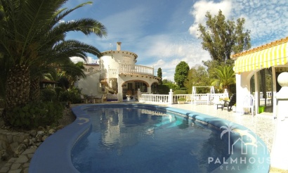 Villa - Resale - Denia - Denia Centro