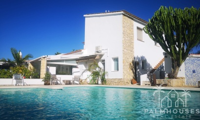 Villa - Resale - Denia - Denia Centro
