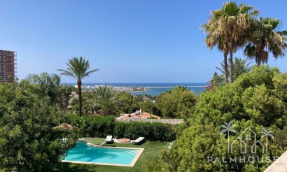 Villa - Resale - Denia - Denia Centro