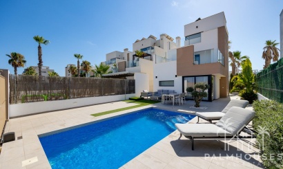 Villa - Resale - Guardamar del Segura - El Raso
