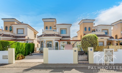 Villa - Resale - Guardamar del Segura - SA81726