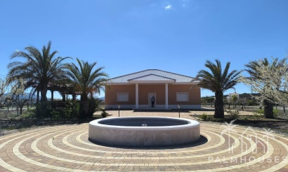 Villa - Resale - Pinoso - Inland