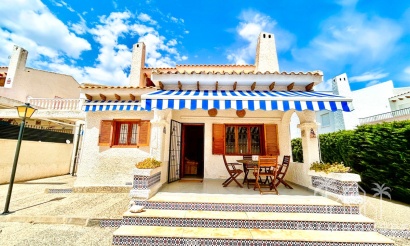 Villa - Revente - Orihuela - La Zenia
