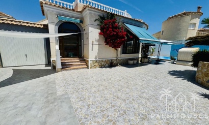 Villa - Revente - Torrevieja - La Siesta