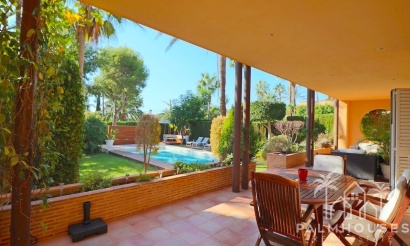 Villa - Venta - Benidorm - Benidorm Centro