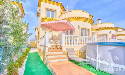 Villa - Venta - Los Montesinos - La Herada
