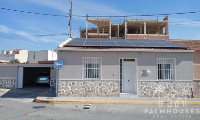 Villa - Venta - Los Montesinos - PUEBLO CENTRO
